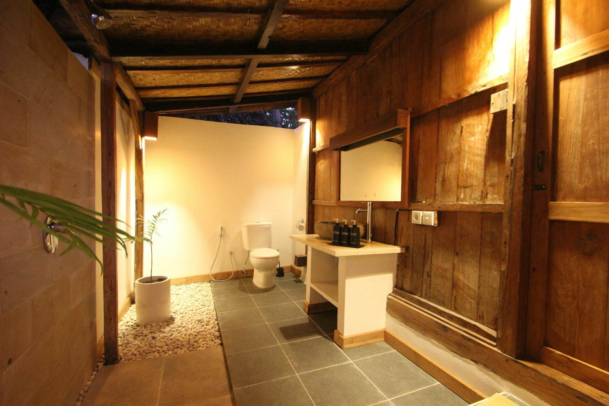 Coconut Garden Resort Gili Trawangan Exterior foto